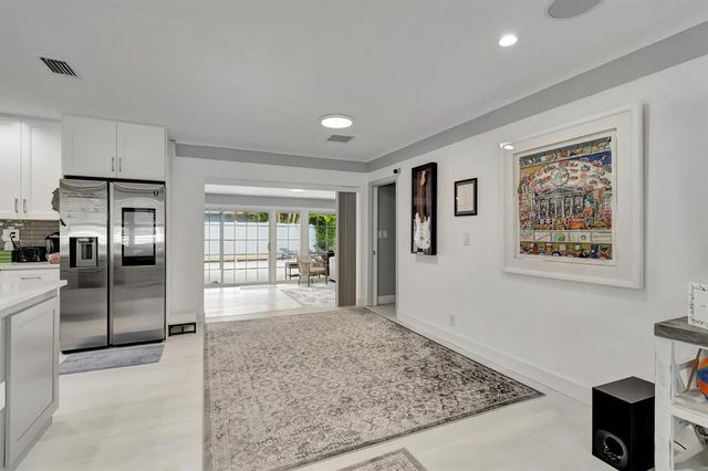 4450 NE 23RD Avenue, Lighthouse Point, FL 33064