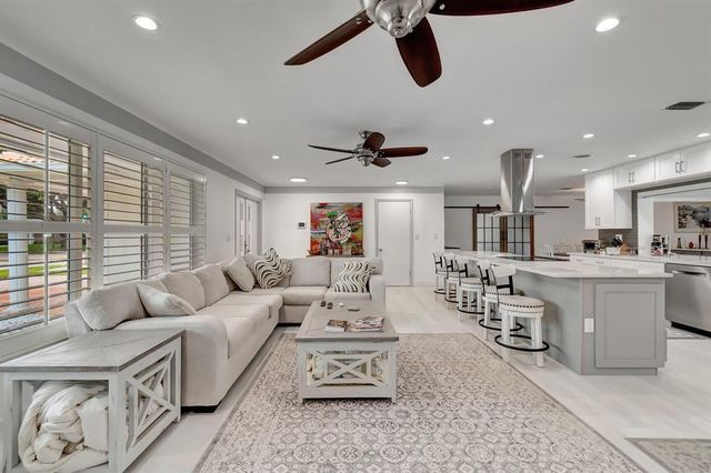 4450 NE 23RD Avenue, Lighthouse Point, FL 33064