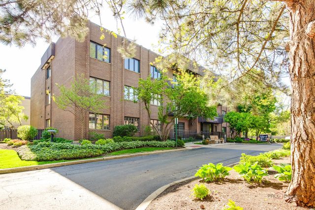1000 Deerfield Road 303, Highland Park, IL 60035