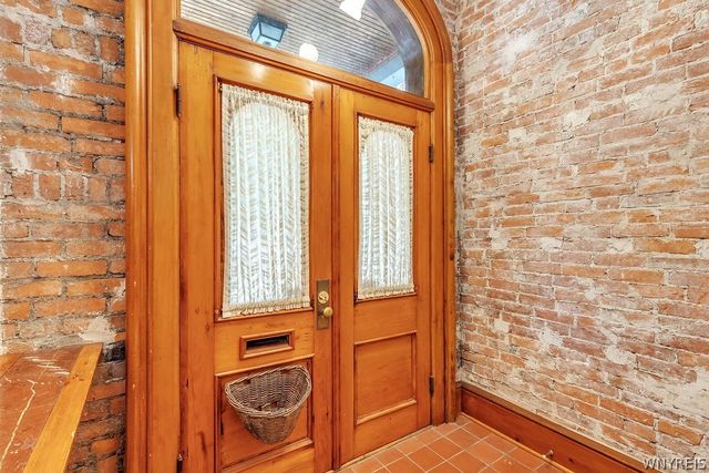 17 Whitney Place, Buffalo, NY 14201