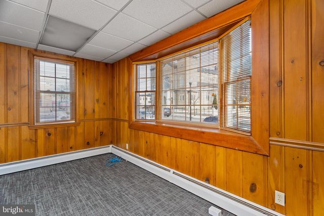 877 BRUNSWICK AVE, Trenton, NJ 08638