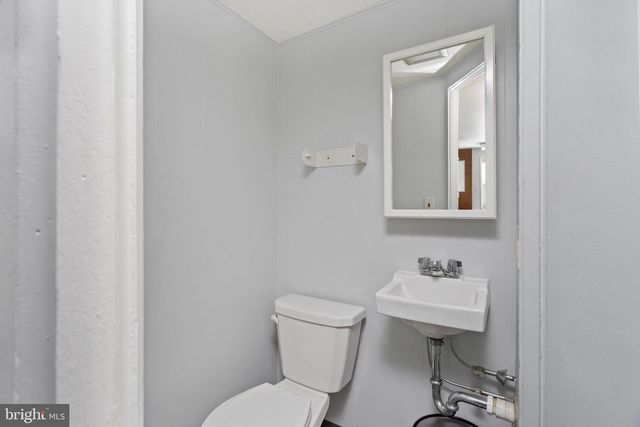 877 BRUNSWICK AVE, Trenton, NJ 08638