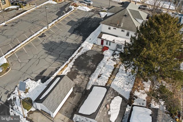 877 BRUNSWICK AVE, Trenton, NJ 08638