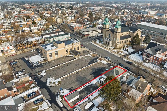 877 BRUNSWICK AVE, Trenton, NJ 08638