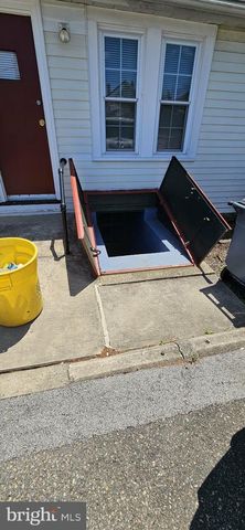 877 BRUNSWICK AVE, Trenton, NJ 08638