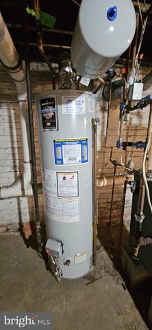 877 BRUNSWICK AVE, Trenton, NJ 08638