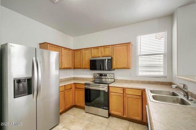 5211 W Warner St Street, Phoenix, AZ 85043
