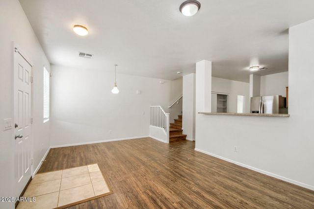 5211 W Warner St Street, Phoenix, AZ 85043