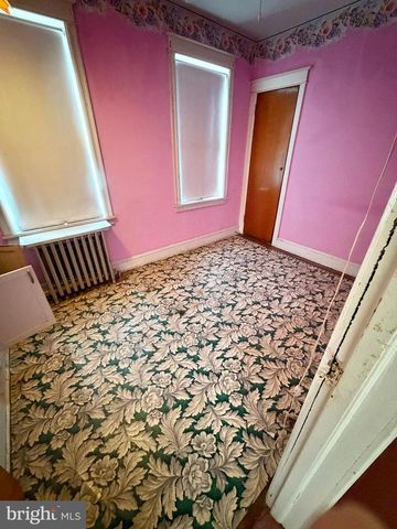 7425 TABOR AVE, Philadelphia, PA 19111