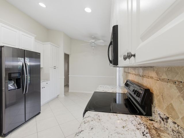 7284 W Mercada Way, Delray Beach, FL 33446