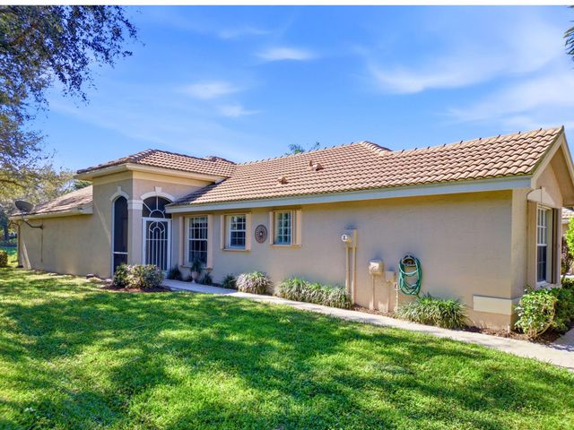 7284 W Mercada Way, Delray Beach, FL 33446