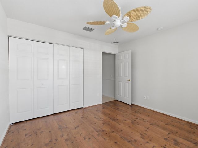 7284 W Mercada Way, Delray Beach, FL 33446