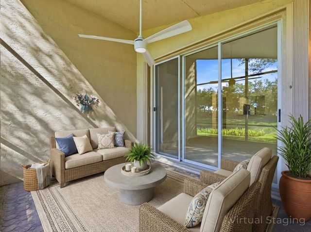 7284 W Mercada Way, Delray Beach, FL 33446