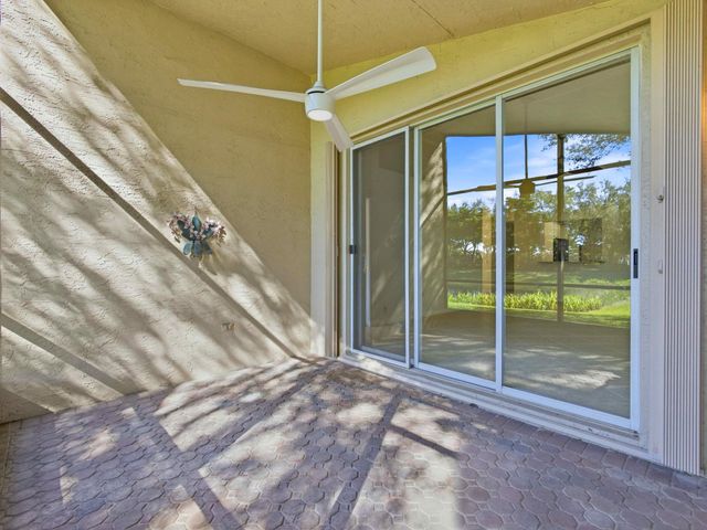 7284 W Mercada Way, Delray Beach, FL 33446