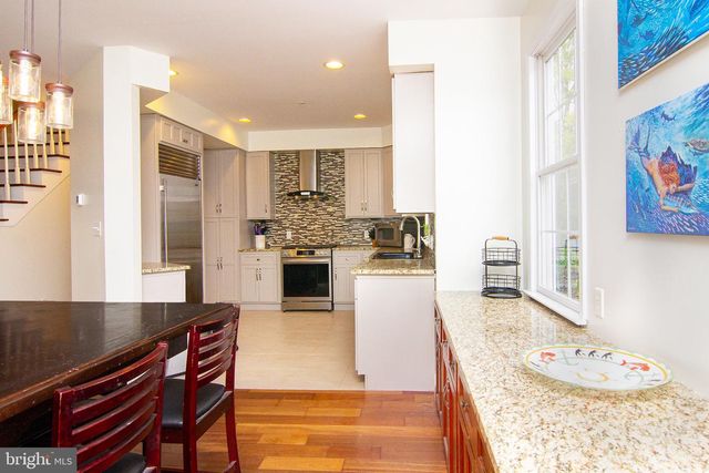 2803 HILLTOP DR, Manchester, MD 21102