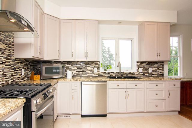 2803 HILLTOP DR, Manchester, MD 21102