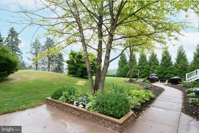 2803 HILLTOP DR, Manchester, MD 21102