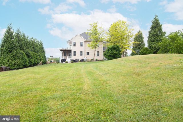 2803 HILLTOP DR, Manchester, MD 21102