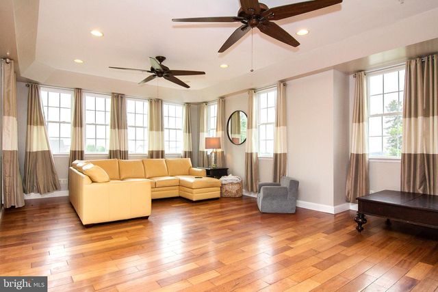 2803 HILLTOP DR, Manchester, MD 21102