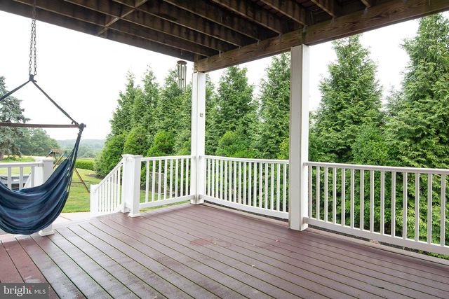 2803 HILLTOP DR, Manchester, MD 21102