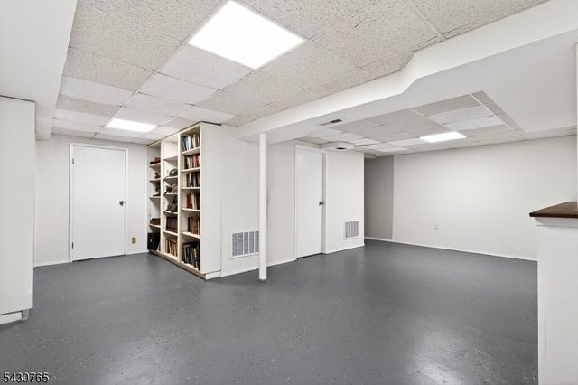 61 Freemont Ct, Franklin Twp., NJ 08873