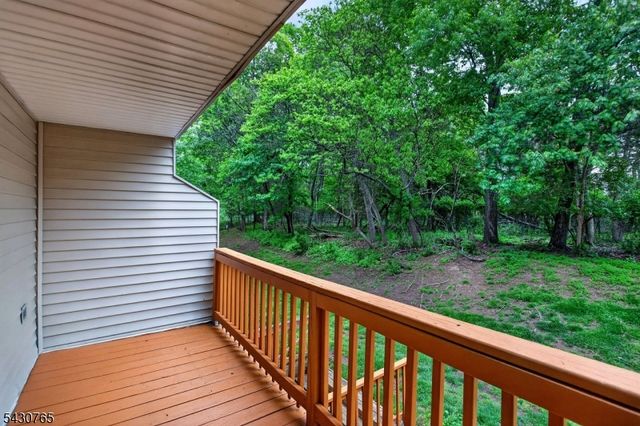 61 Freemont Ct, Franklin Twp., NJ 08873