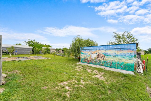 1414 Rs County Road 1605, Point, TX 75472