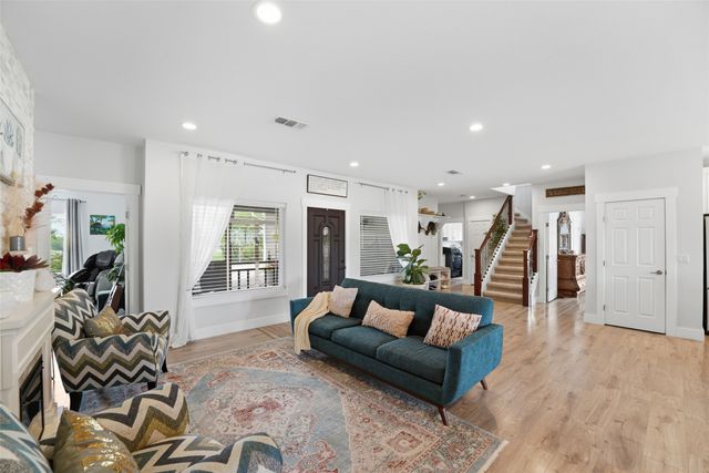 1414 Rs County Road 1605, Point, TX 75472
