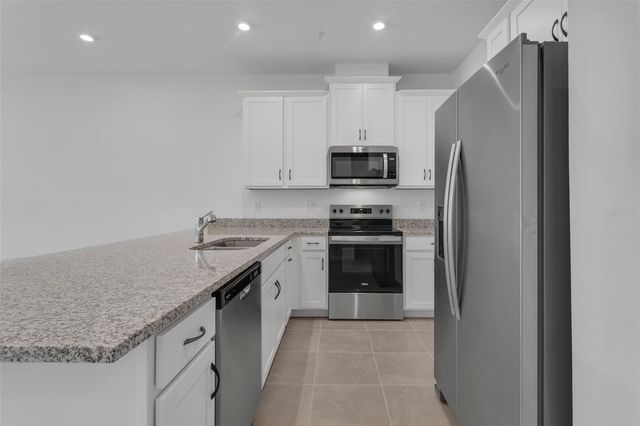 3239 GARDENIA RESERVE ST, Apopka, FL 32712
