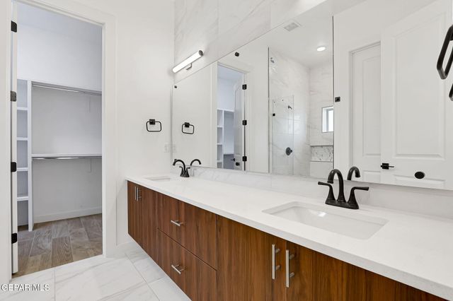 941 ADA Lane, El Paso, TX 79932