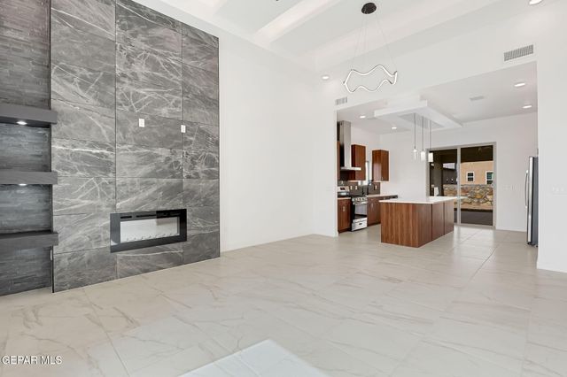 941 ADA Lane, El Paso, TX 79932