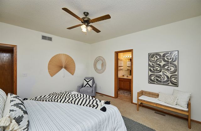 4227 Eisenhower Court, Ames, IA 50010