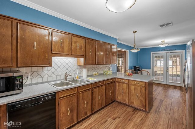 8543 Sac Fox Road, Shreveport, LA 71107