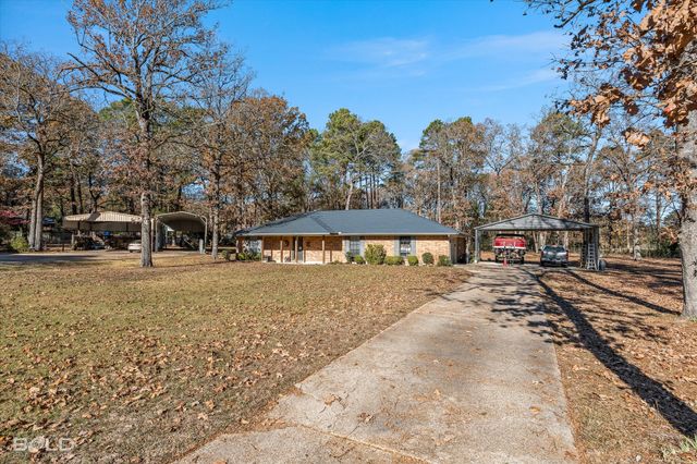 8543 Sac Fox Road, Shreveport, LA 71107