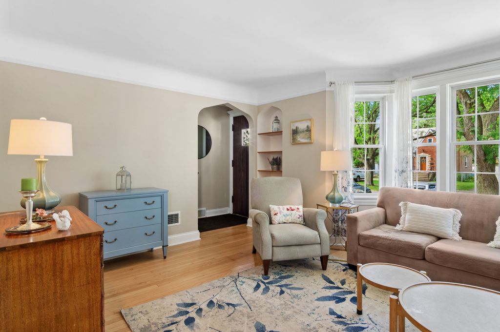 7049 N Moselle Avenue, Chicago, IL 60646 — photo 3