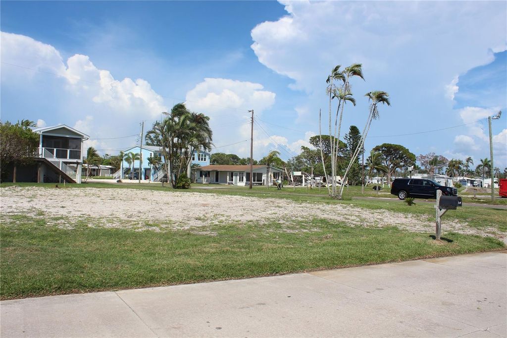 10315 CORTEZ ROAD W 1/2 BV, BRADENTON, FL 34210 — exterior