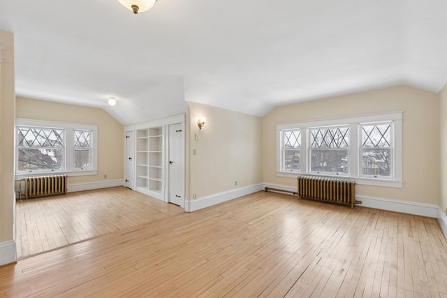 1732 Summit Avenue, Saint Paul, MN 55105