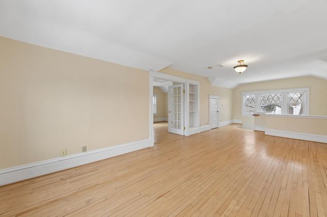 1732 Summit Avenue, Saint Paul, MN 55105