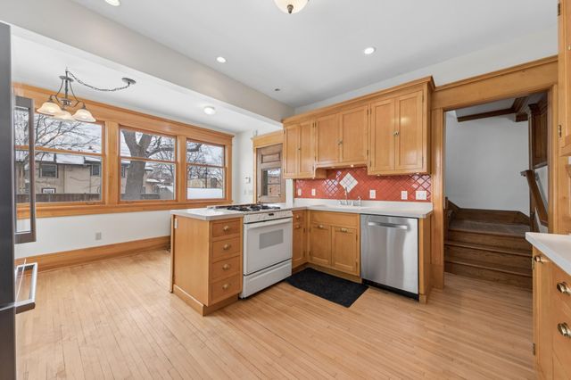 1732 Summit Avenue, Saint Paul, MN 55105