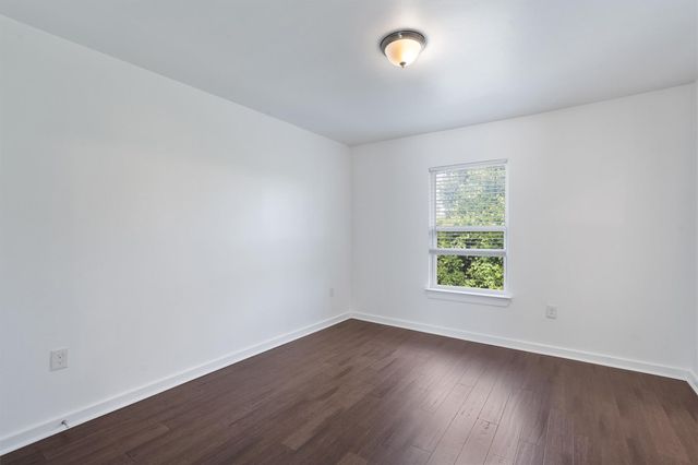 6211 Manor RD 129, Austin, TX 78723