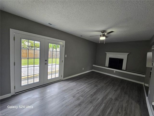 5008 Christian CIR, Virginia Beach, VA 23464