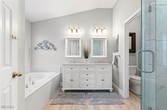 4656 Varsity CIR, Lehigh Acres, FL 33971