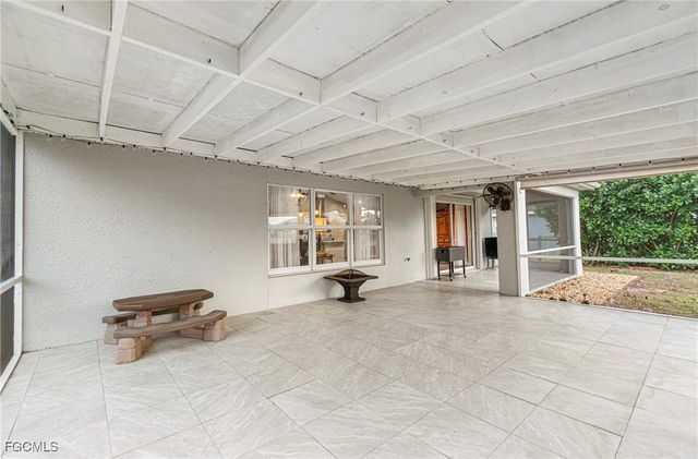 4656 Varsity CIR, Lehigh Acres, FL 33971