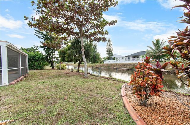 4656 Varsity CIR, Lehigh Acres, FL 33971