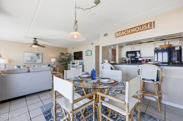 382 S FLETCHER Avenue 306, Fernandina Beach, FL 32034