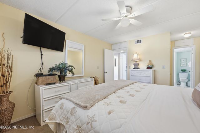 382 S FLETCHER Avenue 306, Fernandina Beach, FL 32034