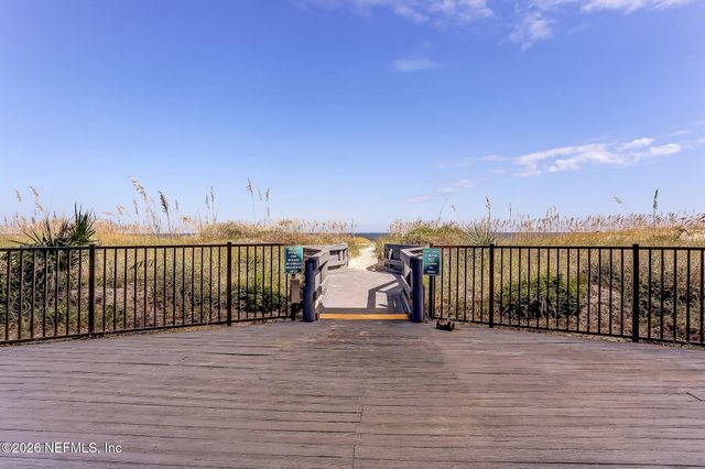382 S FLETCHER Avenue 306, Fernandina Beach, FL 32034