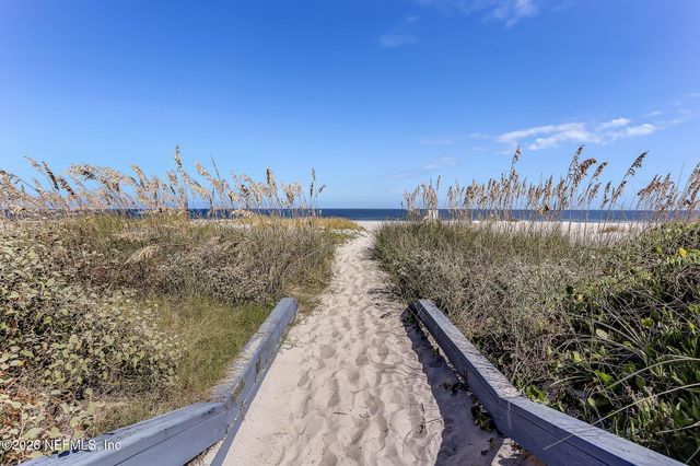382 S FLETCHER Avenue 306, Fernandina Beach, FL 32034