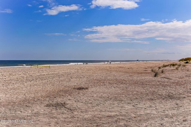 382 S FLETCHER Avenue 306, Fernandina Beach, FL 32034