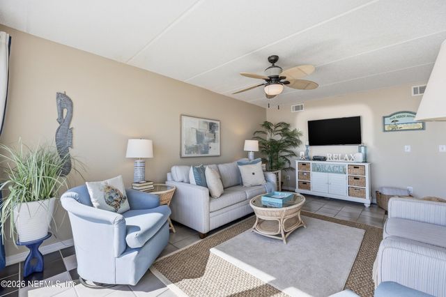 382 S FLETCHER Avenue 306, Fernandina Beach, FL 32034